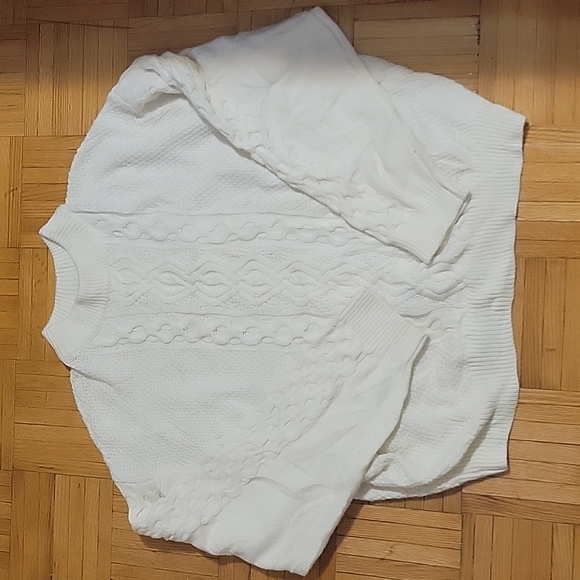 Urban Outfitters Sweaters - URBAN OUTFITTERS Oversized Sweather US L